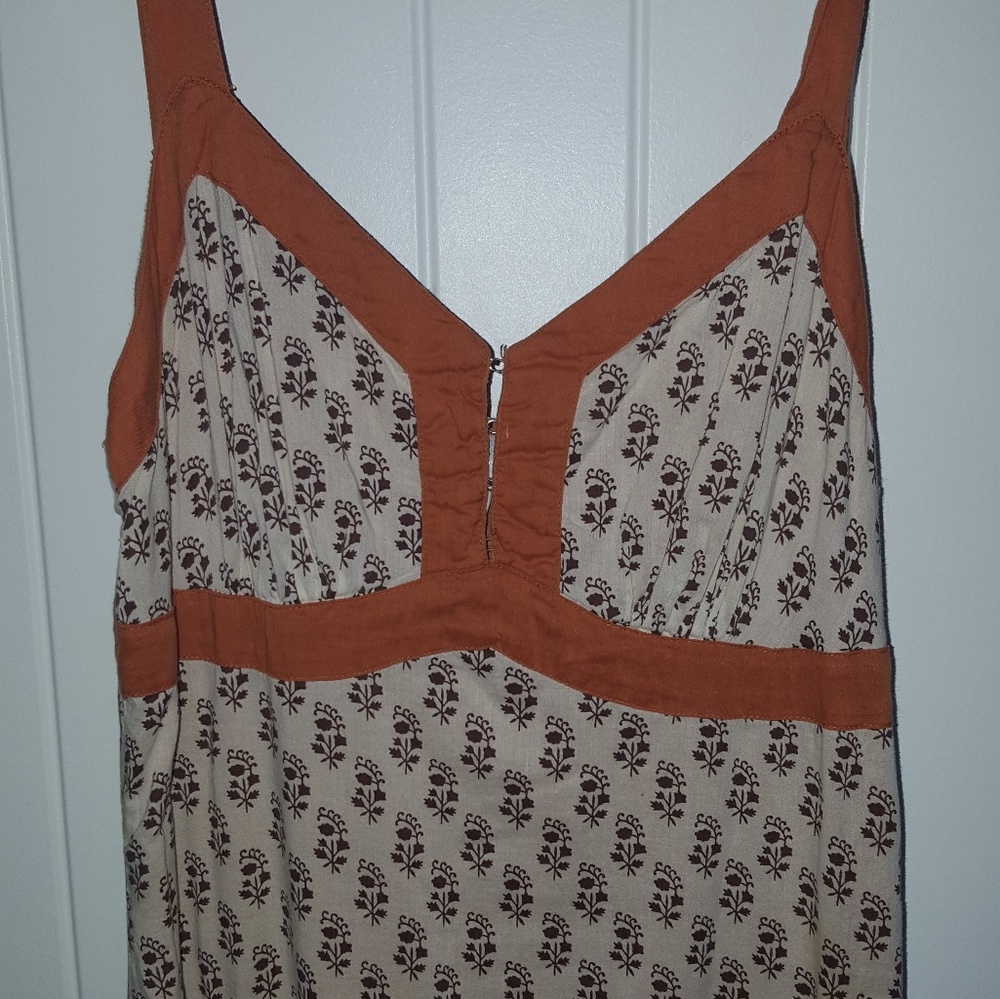 Dress - Picture 2 of 4
